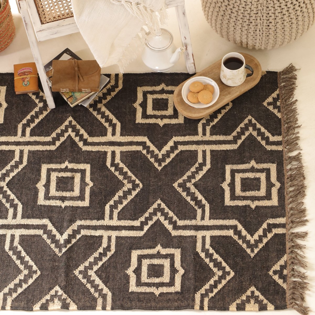 Monochrome Sustainable Rug In 3 x 5 ft Geometric pattern Handcrafted In India