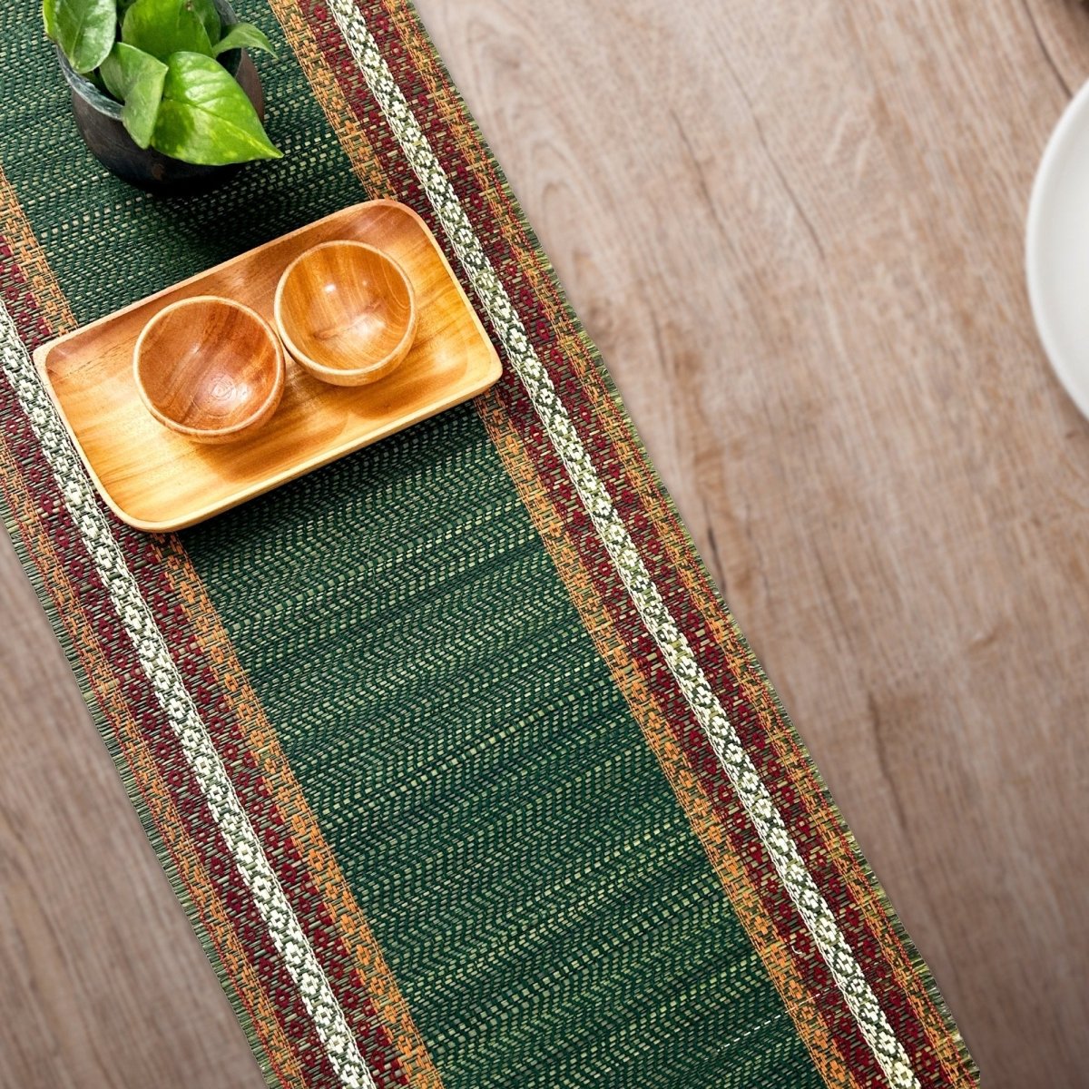 Handmade Dining Table Runner Eco Friendly Tableware Sustainably Handwoven from Natural Grass