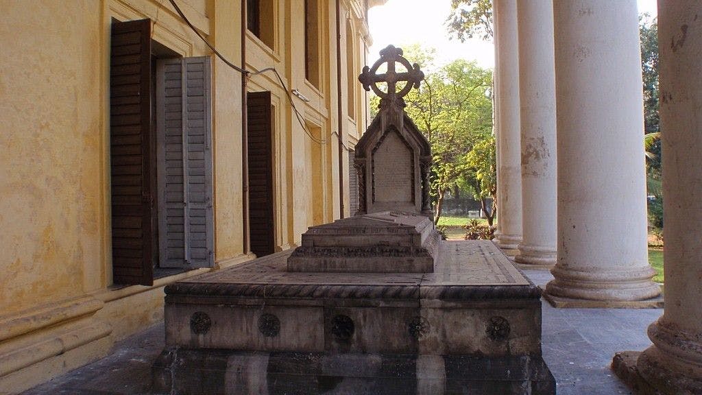 Lady Charlotte Canning’s grave and memorial at Kolkata