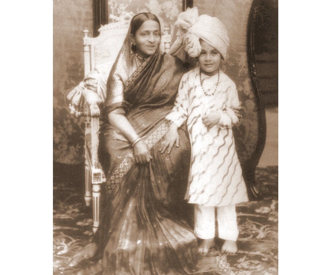 Maharani Kempananjammanni with grandson Jayachamarajendra Wadiyar