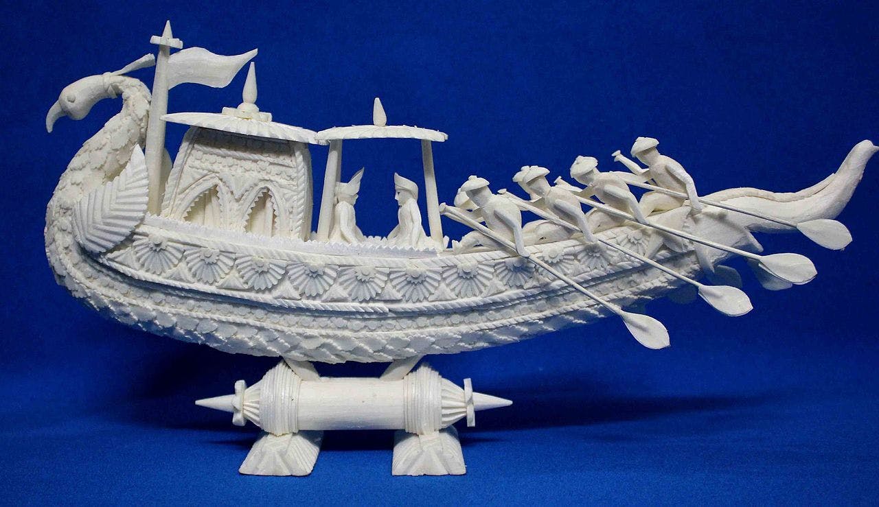 A Sholapith ritual boat
