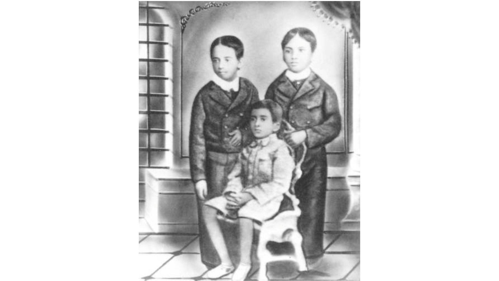 Young Aurobindo with his brothers