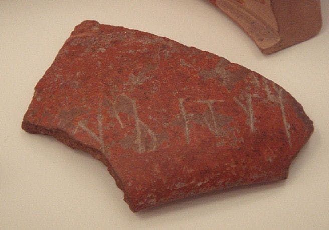 Roman pottery fragment from Arikamedu