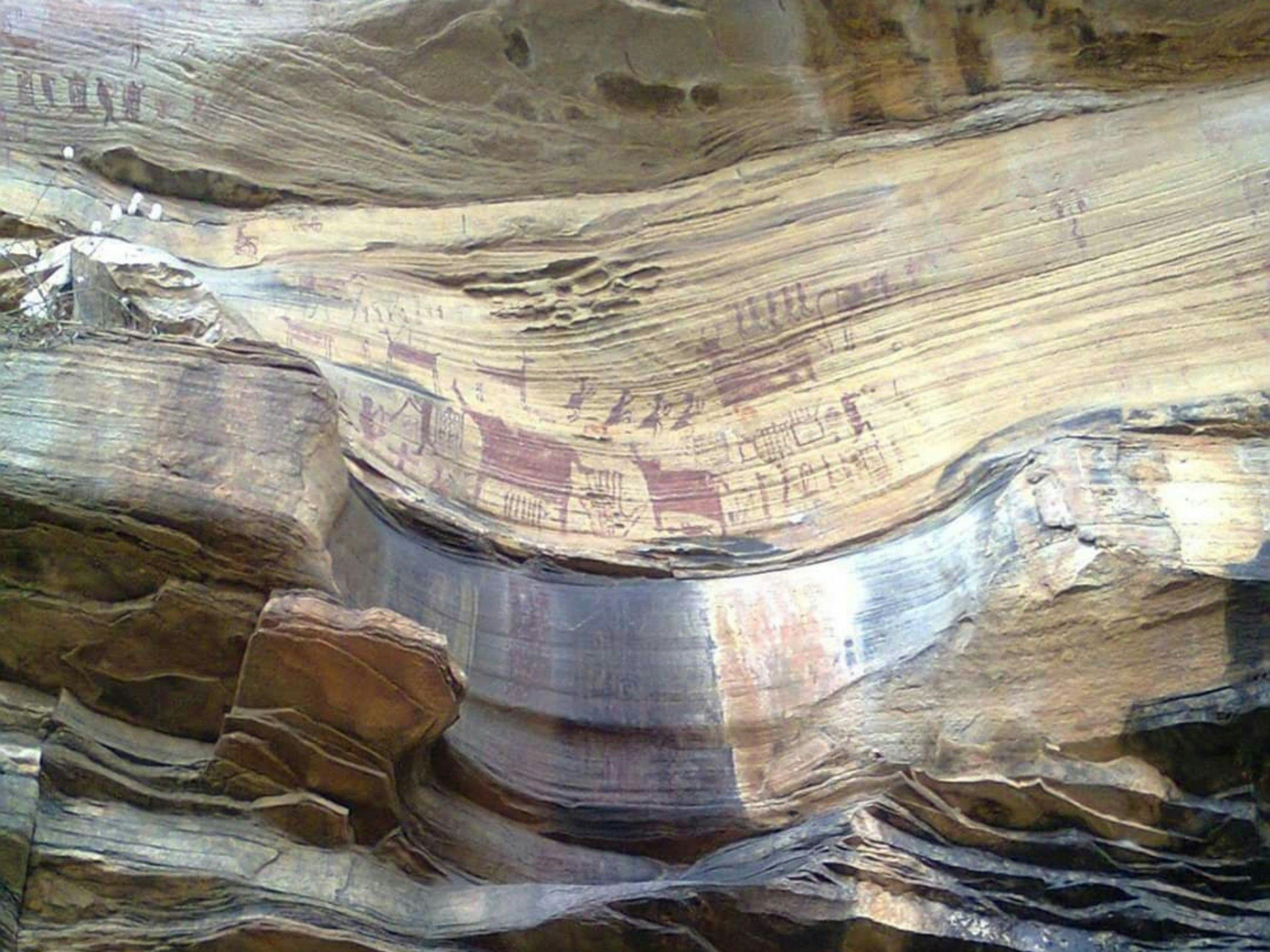 Cave paintings at Ghorawal Rock Shelter, Mukkha Falls