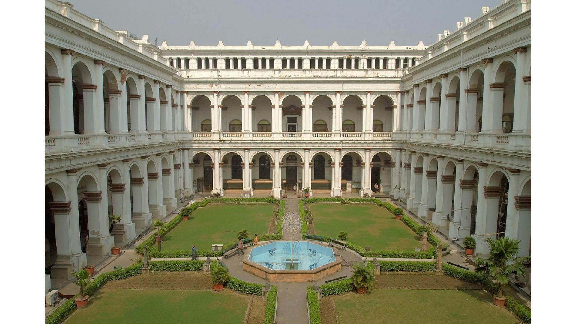 Indian Museum, Courtyard, Kolkata, India | Wikimedia Commons