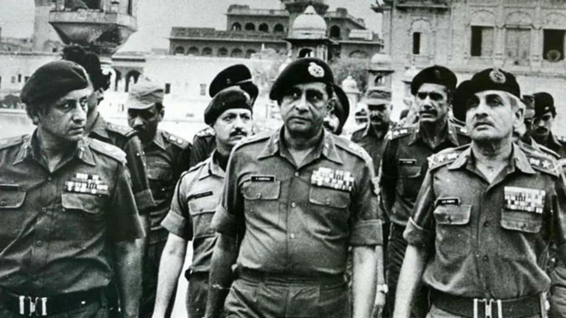 Indian Army at the Golden Temple after the operation | Hindustan Times