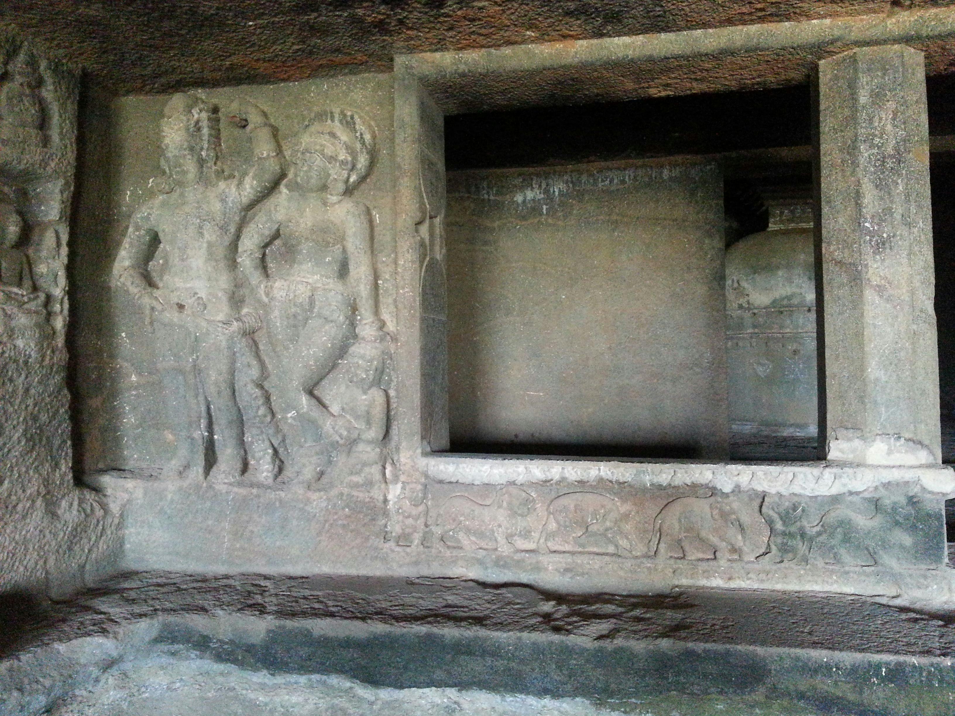 The donor couple at cave no. 6