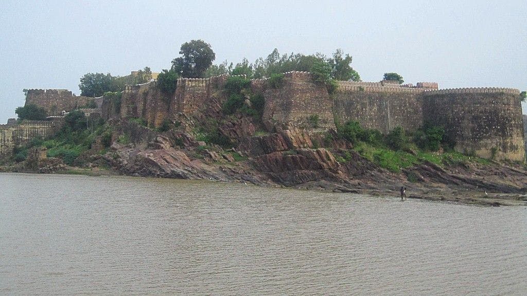 The spectacular Gagron Fort at Jhalawar, whose kind ruler, Raja Prithvi Singh gave great help to young Damodar Rao
