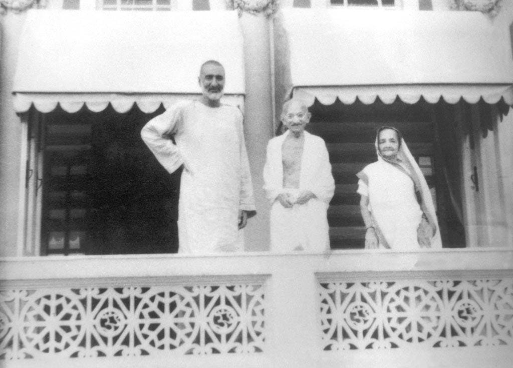 Khan With Mahatma Gandhi and his wife Kasturba
