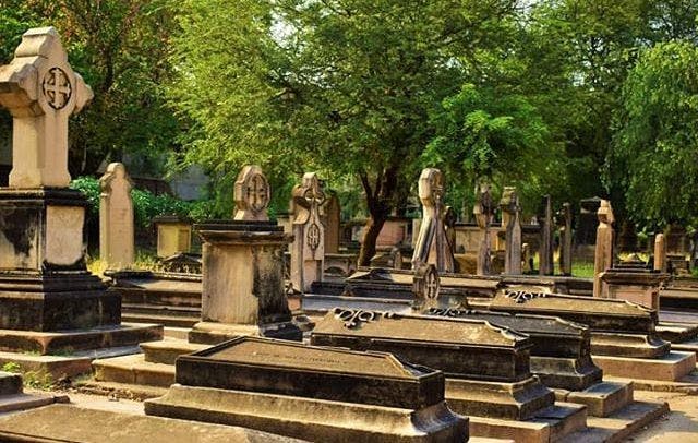 Kydganj Cemetery