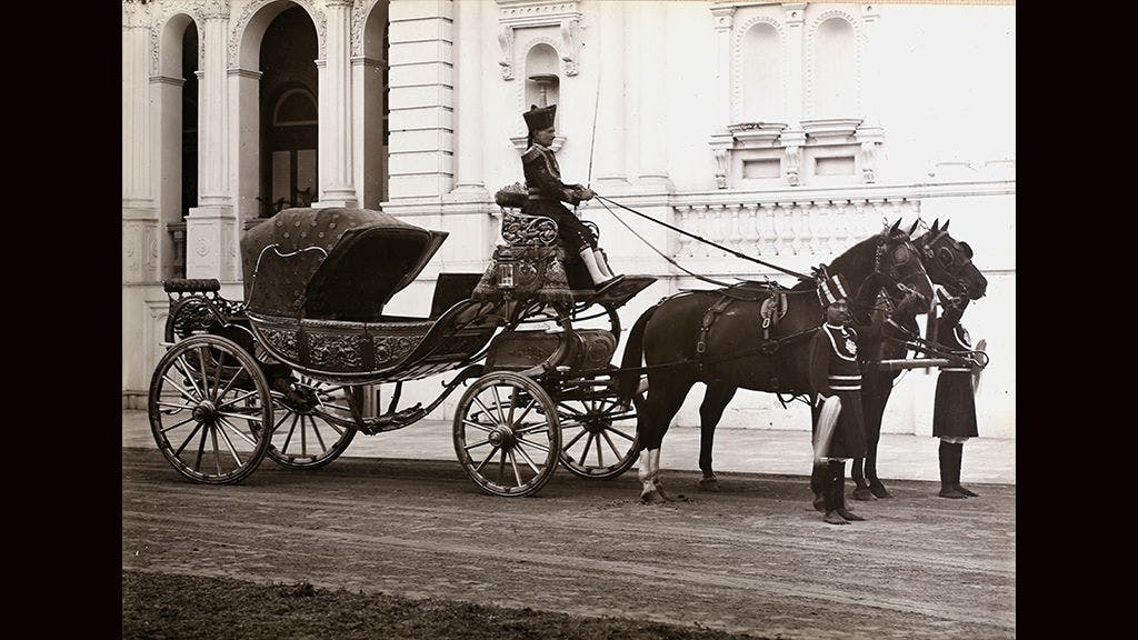 The Royal Gold Buggy, Baroda. c. 1900