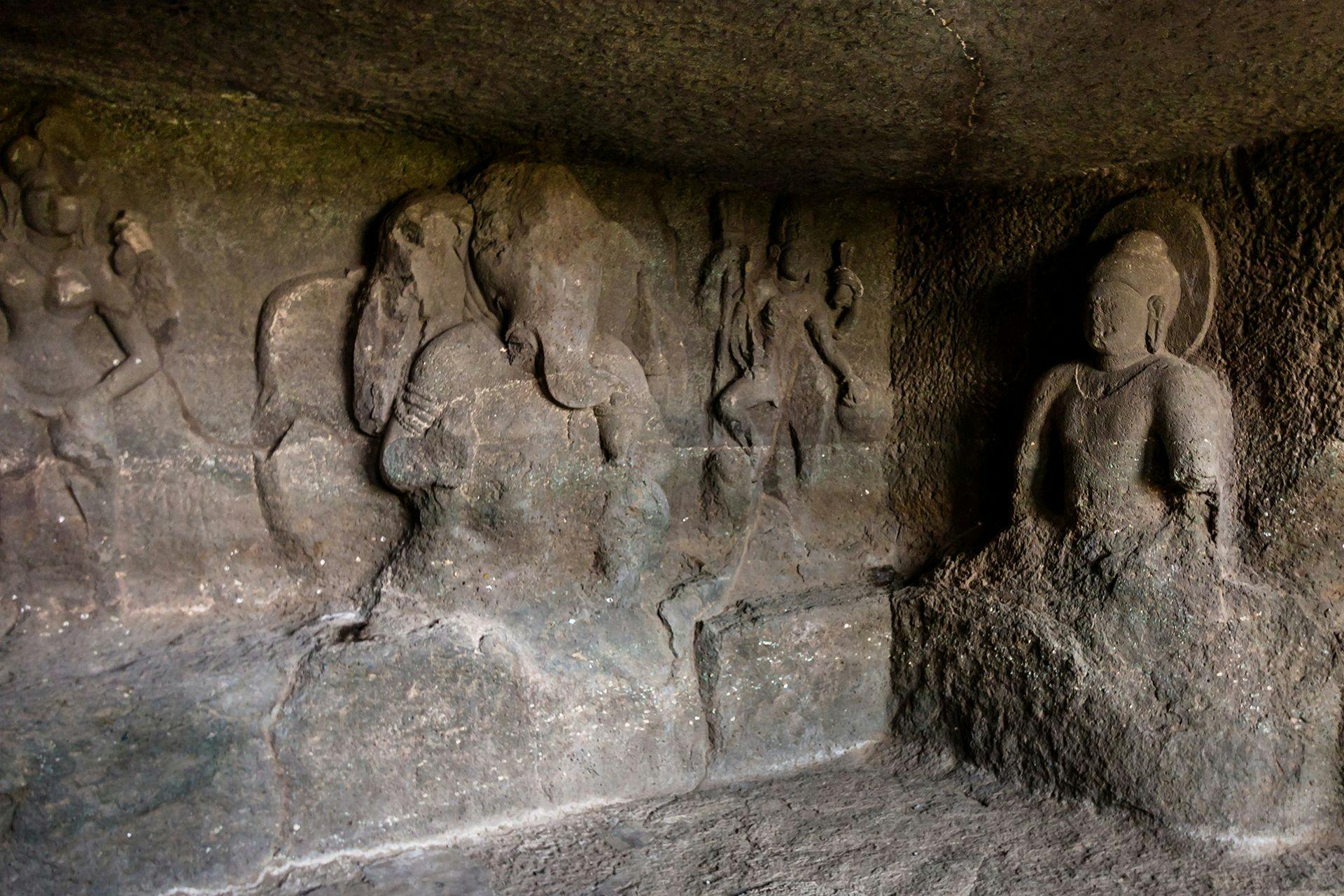 Sculptures of Ganesha and Buddha