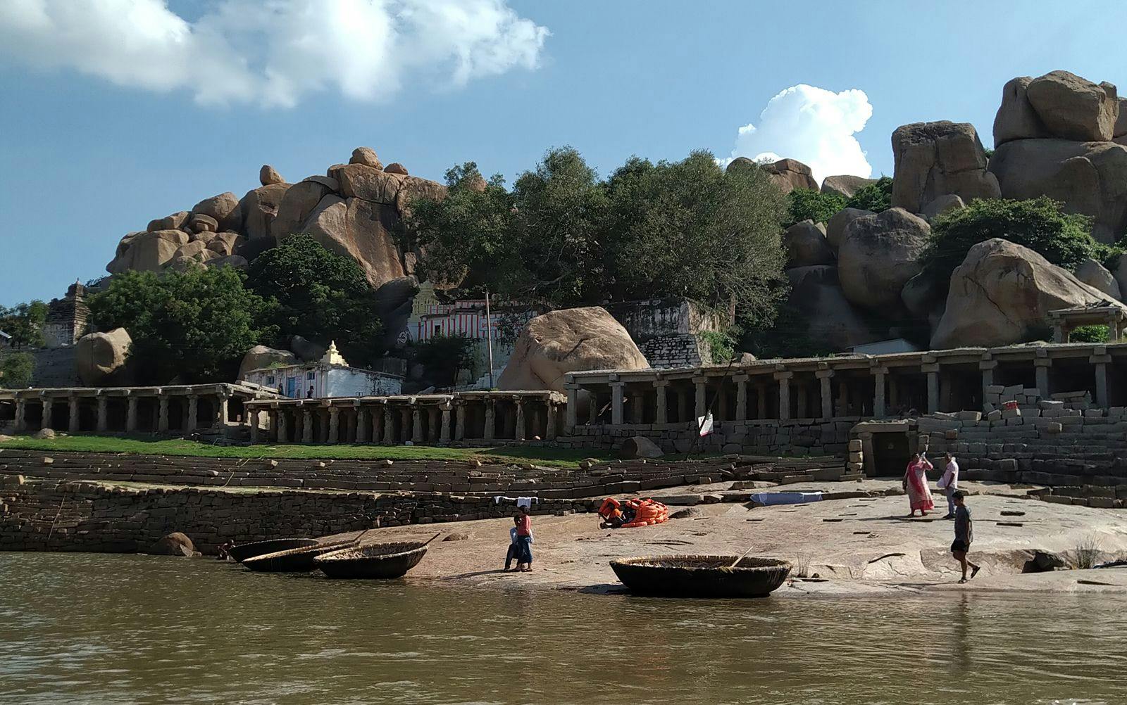 Chakratirtha with Yanthrodharaka Anjaneya Temple on the backdrop
