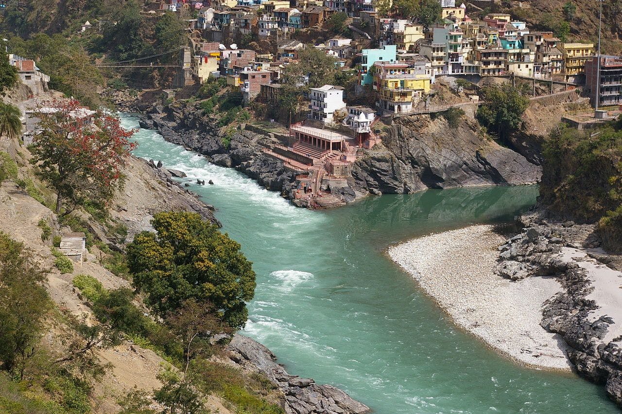 Devprayag, confluence of Alaknanda (right) and Bhagirathi (left) some rivers, beginning of the Ganges proper.