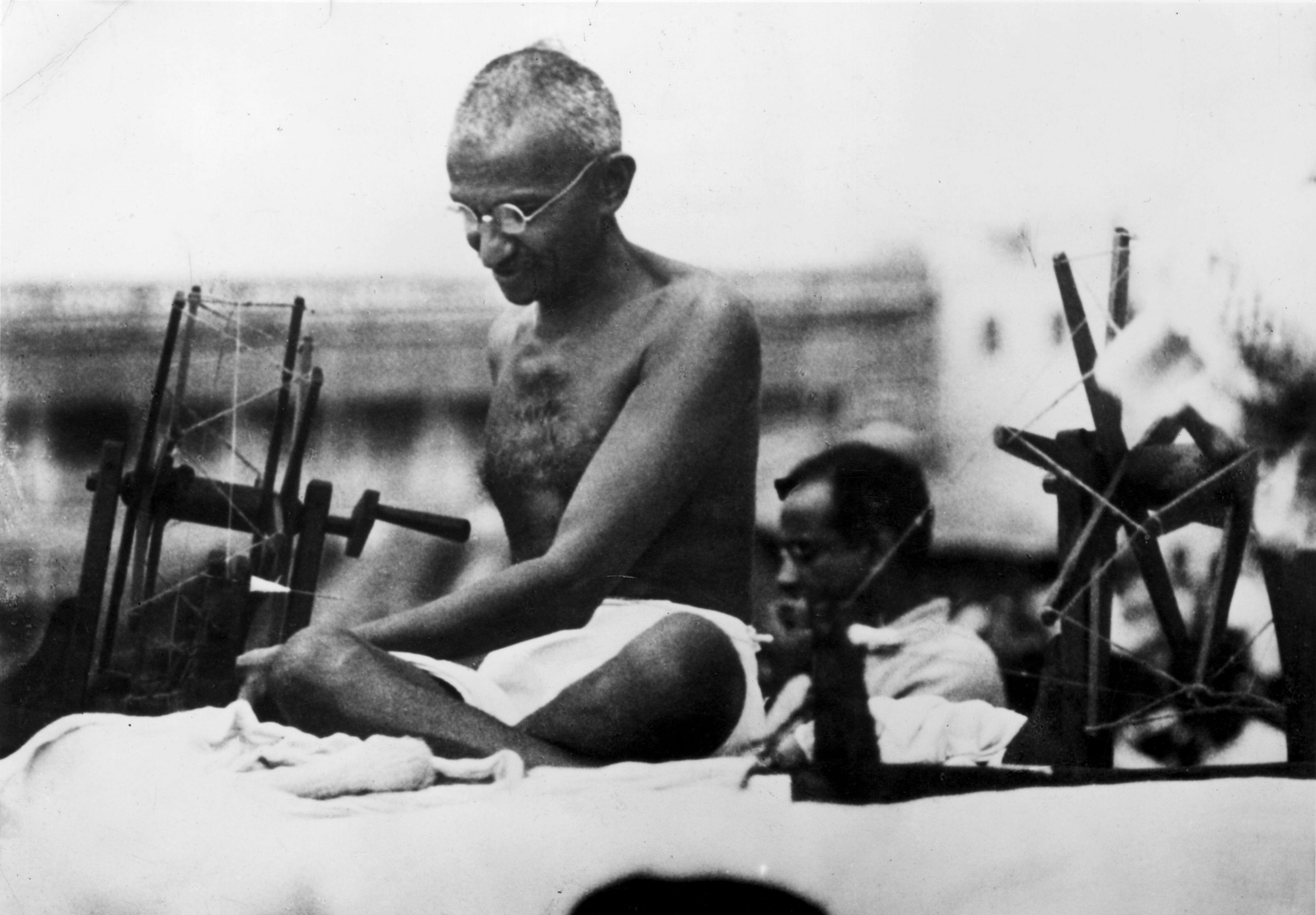 Gandhi_in_Mirzapur,_June_9,_1925