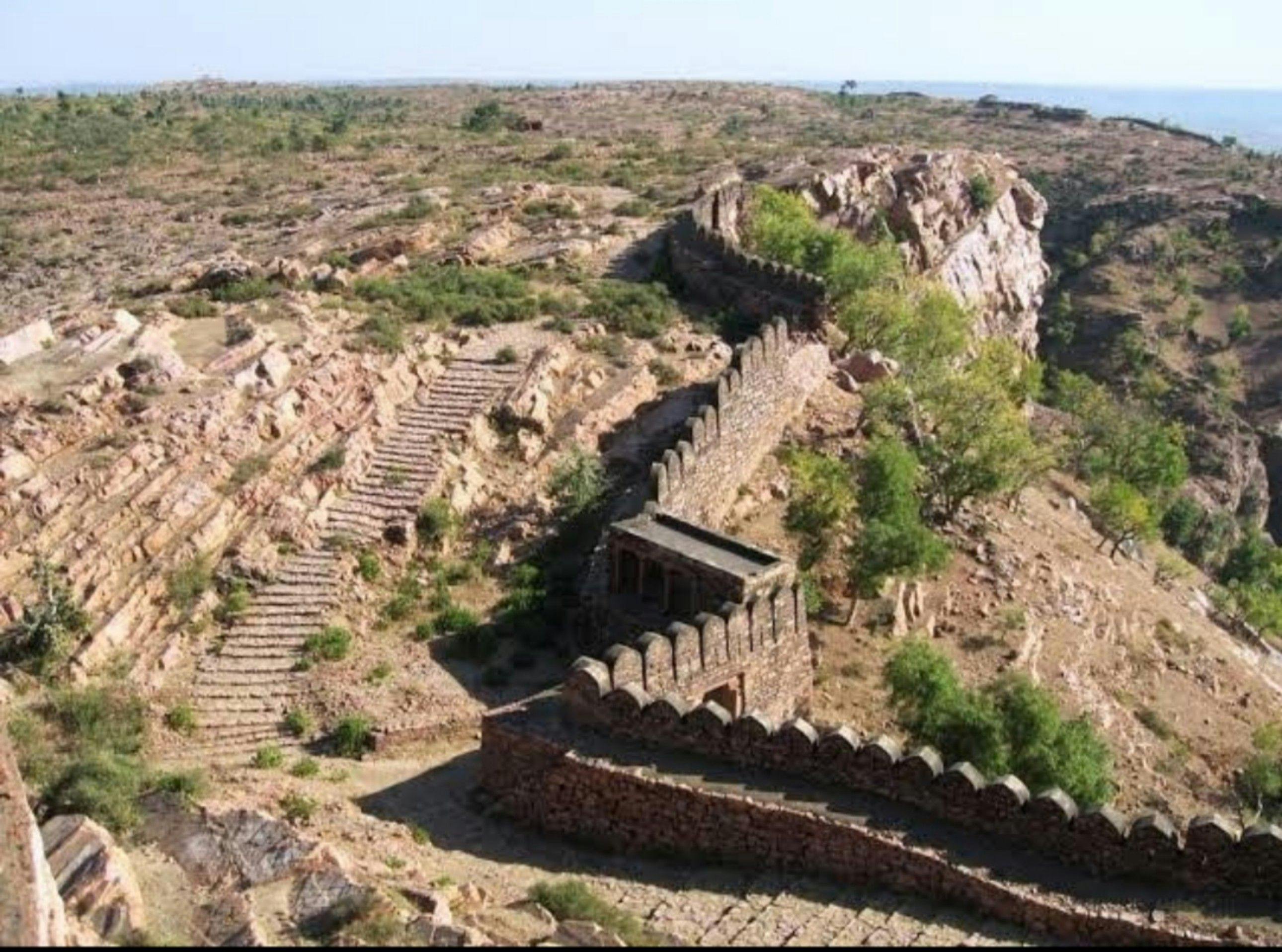 Ramparts of Vijaygarh Fort on Vijaygiri Parvat