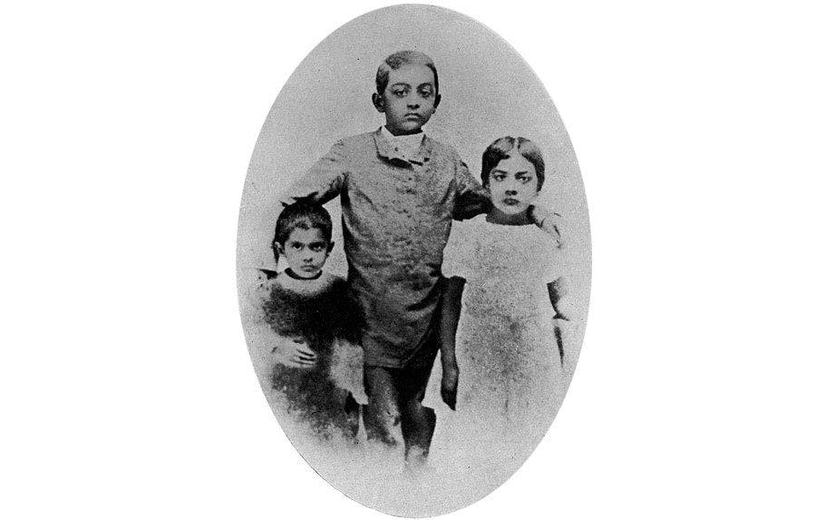 Toru and her siblings, her oldest brother Abju and elder sister Aru