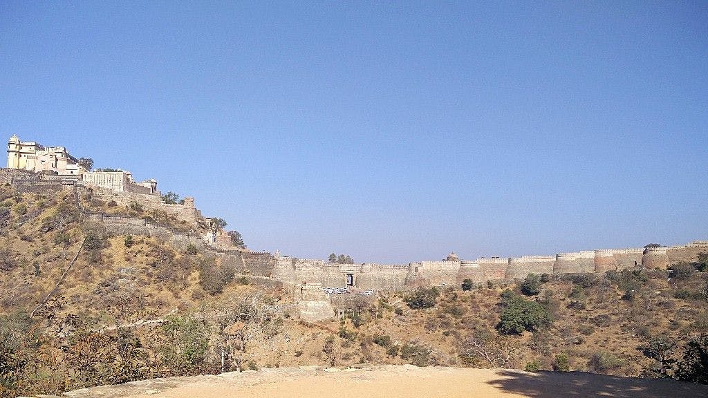 The Kumbhalgarh fort is protected by the longest fort wall in the world