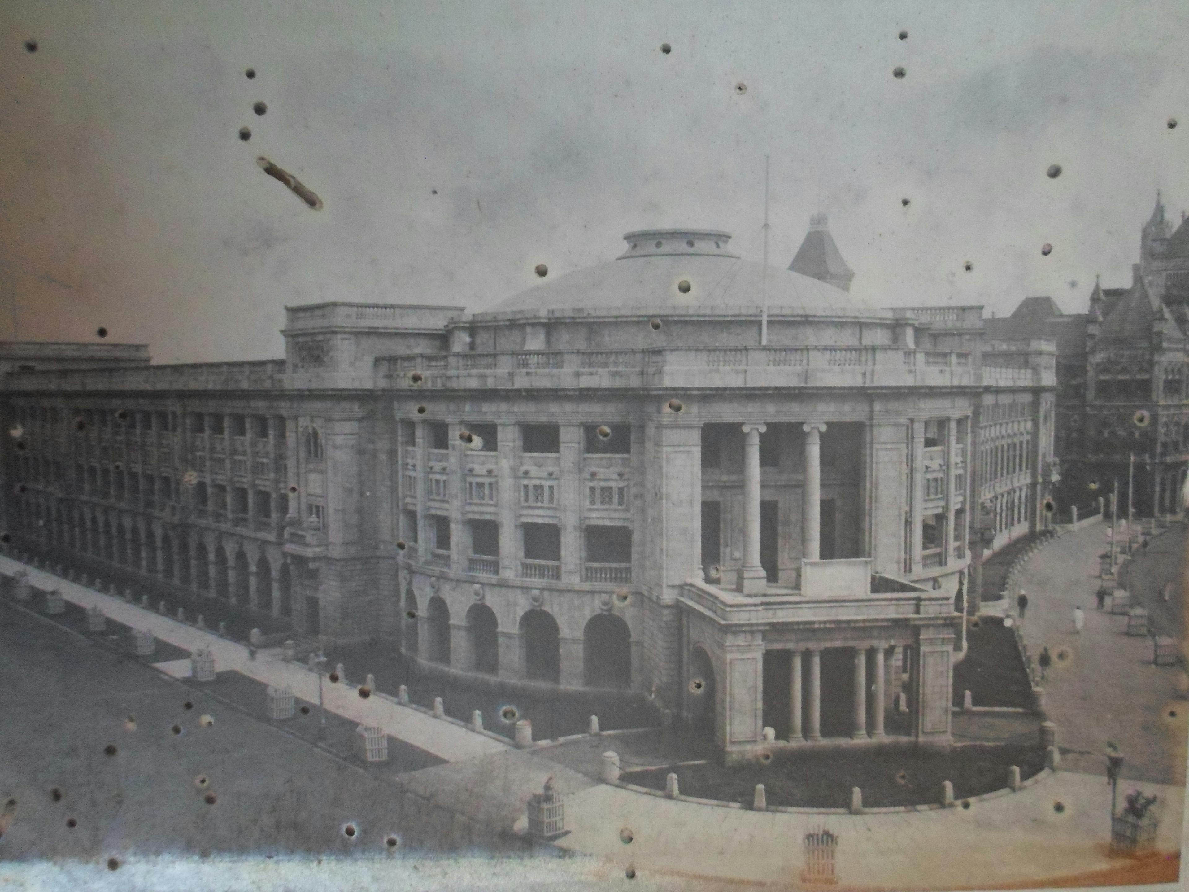 A historic image of the Sir Cowasji Jehangir Public Hall (today NGMA Mumbai)