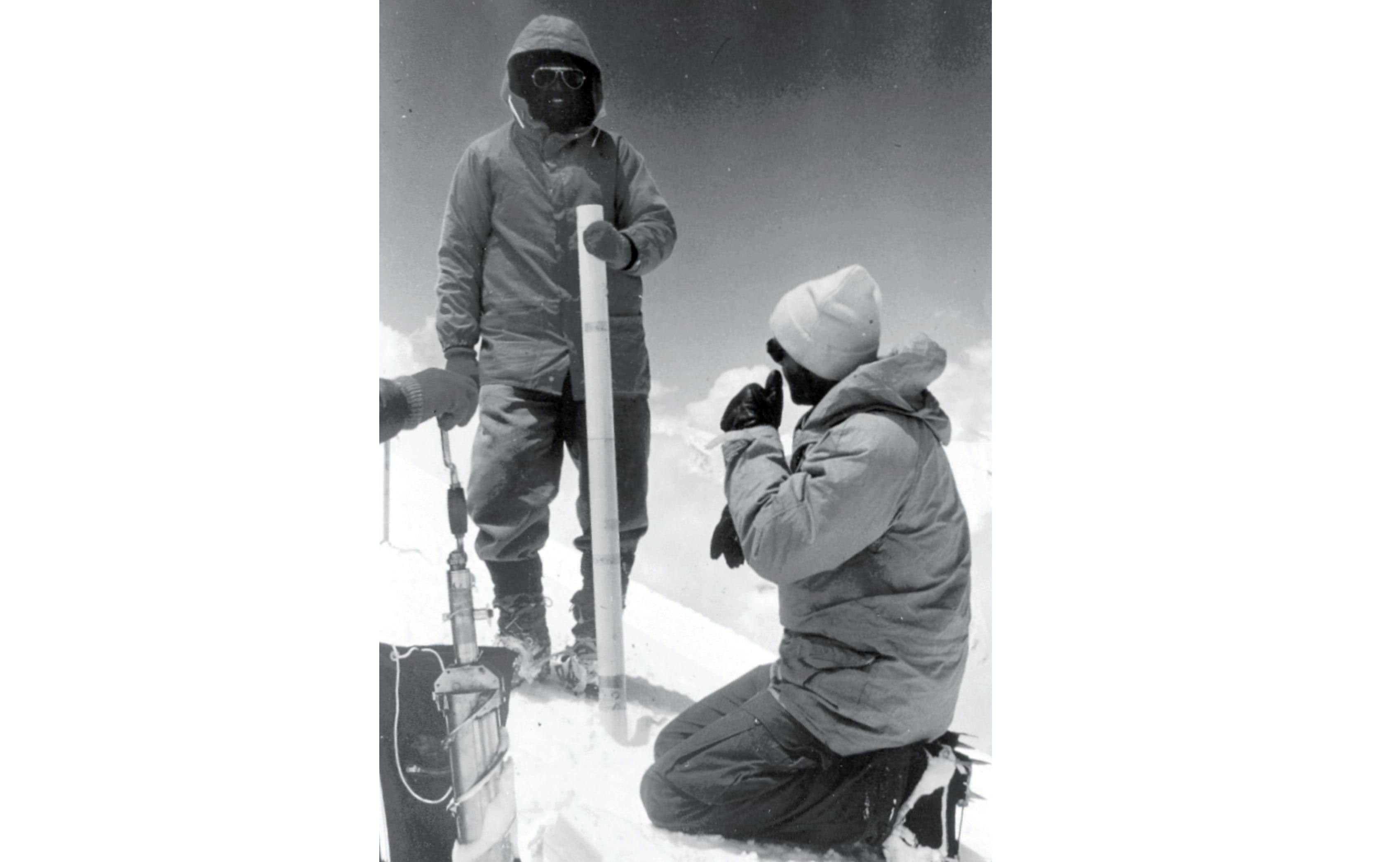 Capt MS Kohli planting the antenna of the SNAP Device along with a fellow American expedition member on Nanda Kot, 1967