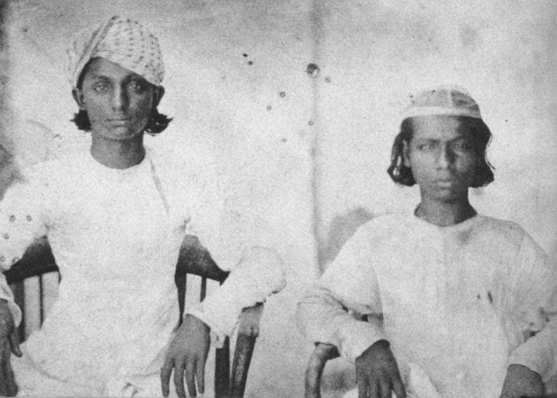 Sons of Bahadur Shah Zafar- Mirza Jawan Bakht (L) and Mirza Shah Abbas (R) in the 1860s