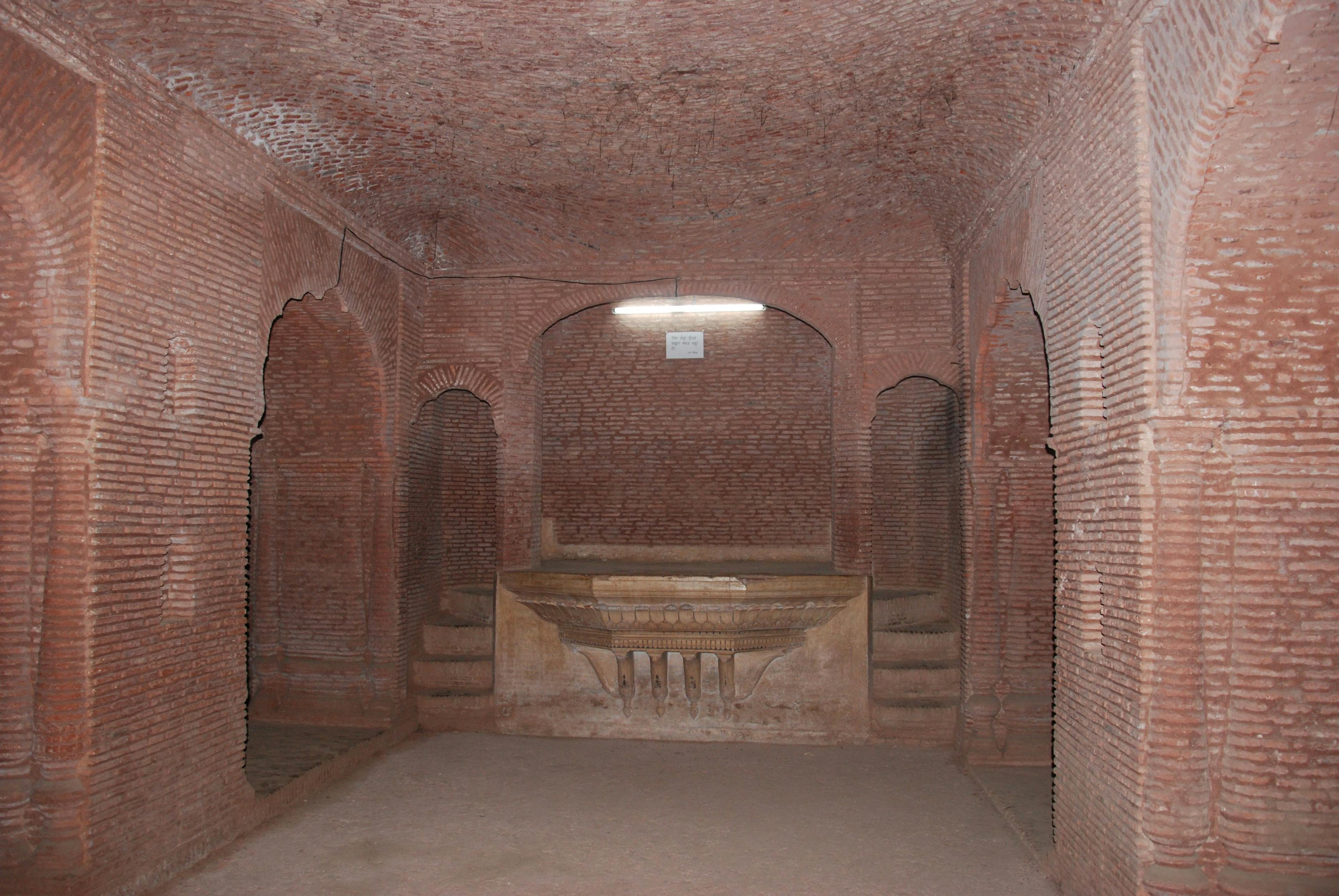 Underground throne