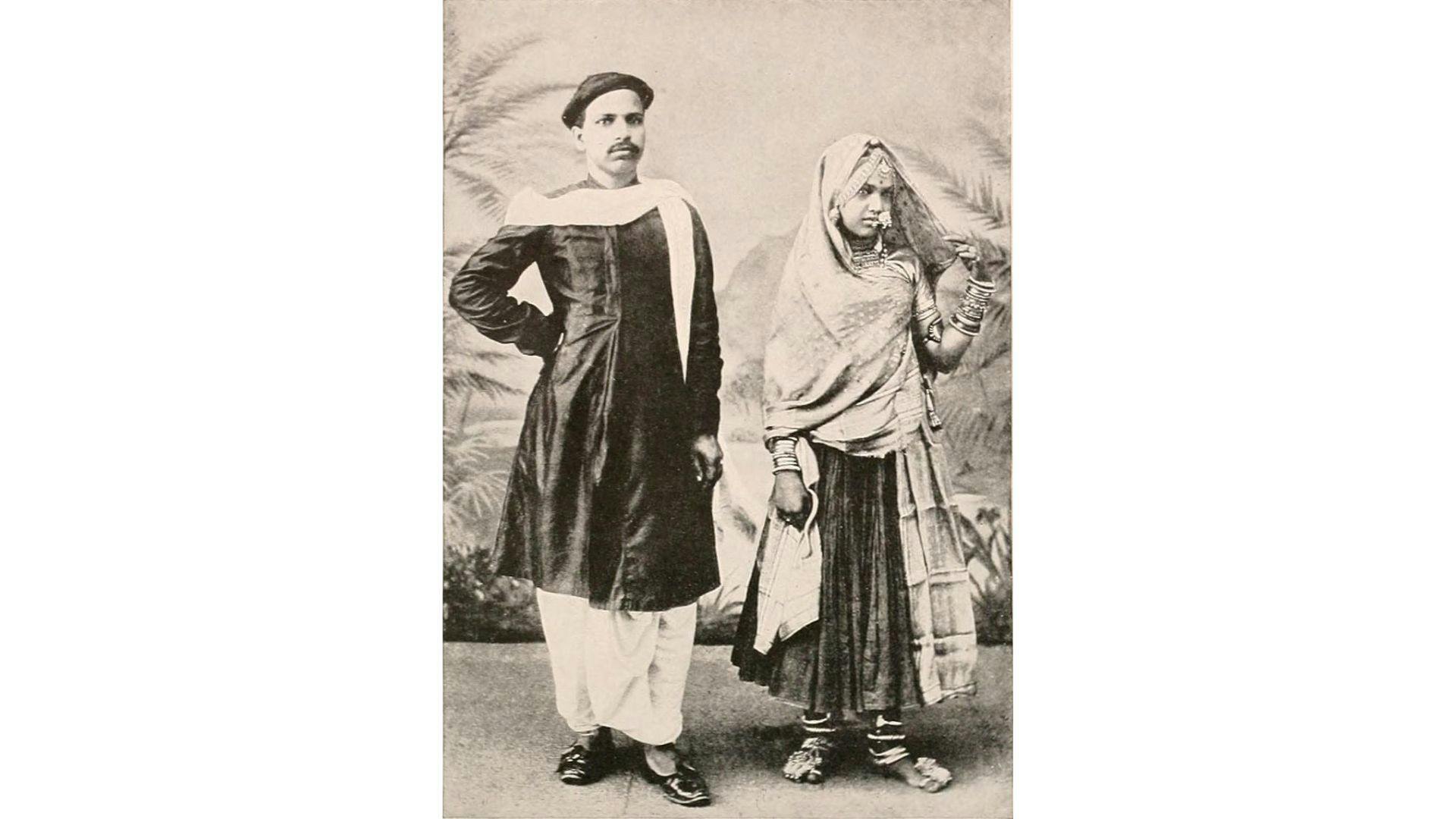 A Marwari couple in their traditional attire | Wikimedia Commons