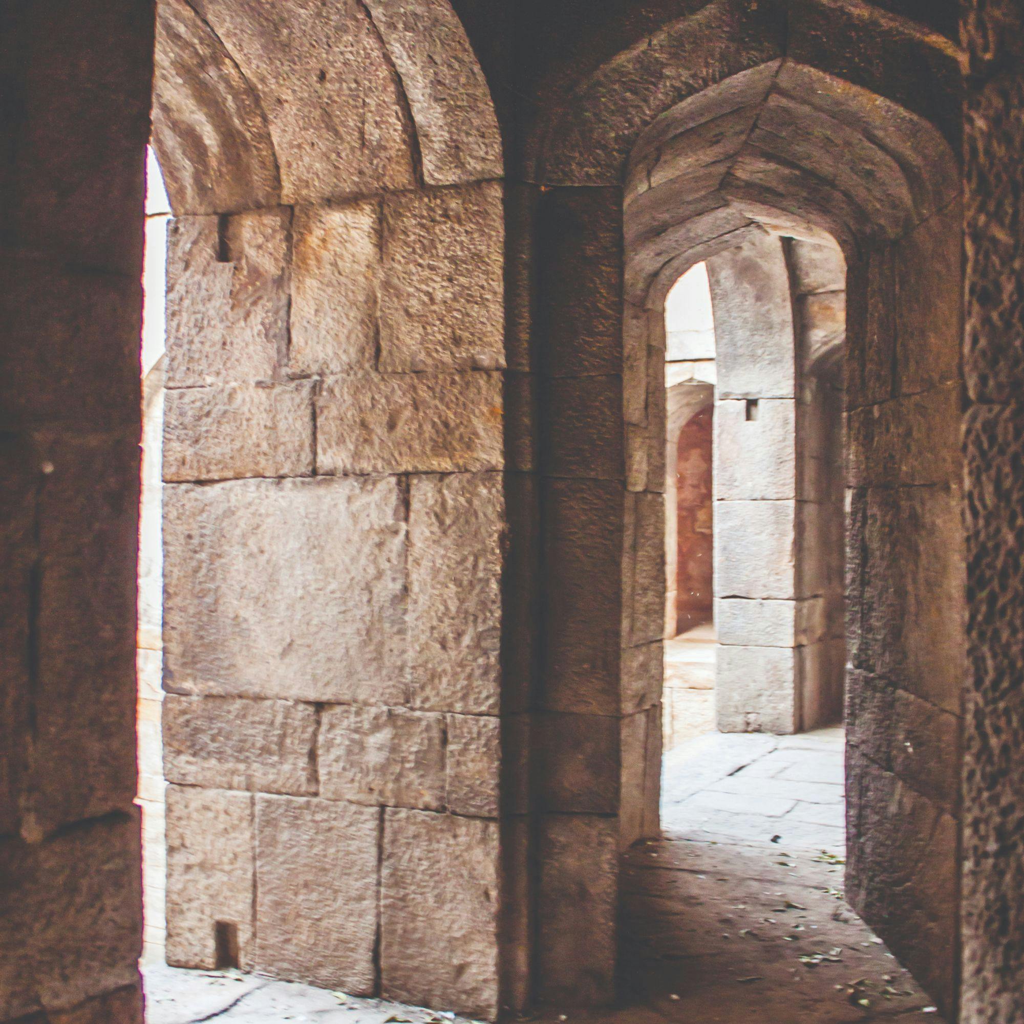 Corridors connecting the chambers of the baoli