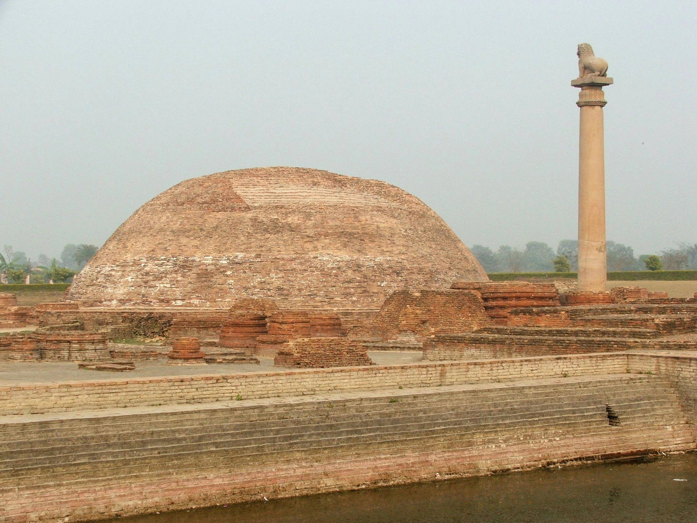 Ananda Stupa, built by the Licchavis at Vaishali, which served as the capital of Vajji
