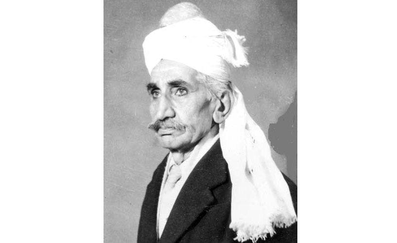 Tilok Chand ‘Mehroom’ dressed as a Pathan
