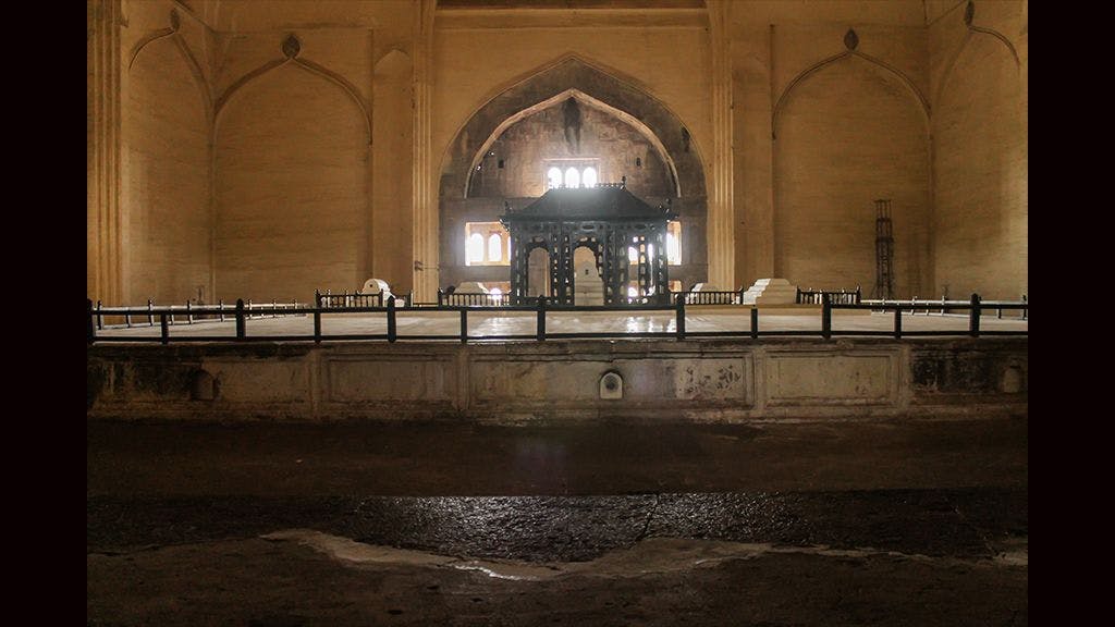 The representative tombs of the royal family are on a raised platform in the center
