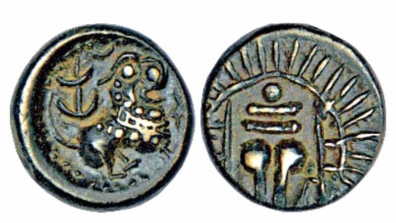 VIshnukundin coin portraying lion with open mouth
