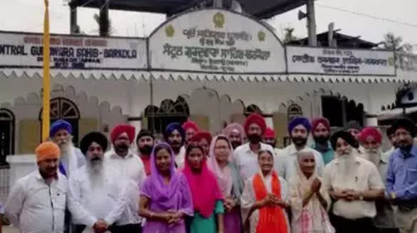 Descendants of Maharaja Ranjit Singh's soldiers from Dhubri on their tour to Punjab 
