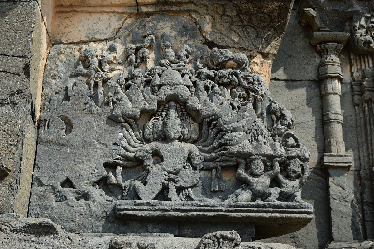 Ravana lifting Kailash