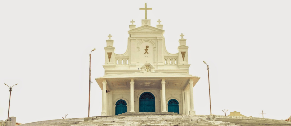 Holy Cross Church, Manapad