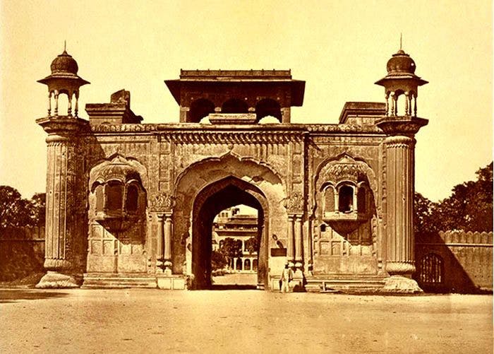 18_Ram Bagh Entrance Gate's historical photo - B