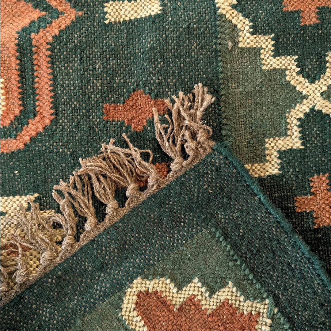 Cotton Floor Rug hand woven with Jute and Wool for Living Room or Bedroom in Green and Peach Colours| 4x6 Feet Durable Area Rug