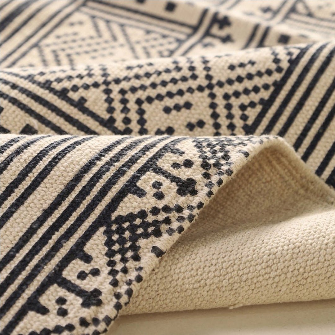 Cotton Floor Rug handprinted in Monochrome Colours for Living Room and Bedroom|Soft Washable Area Rug| 4 x 6 feet