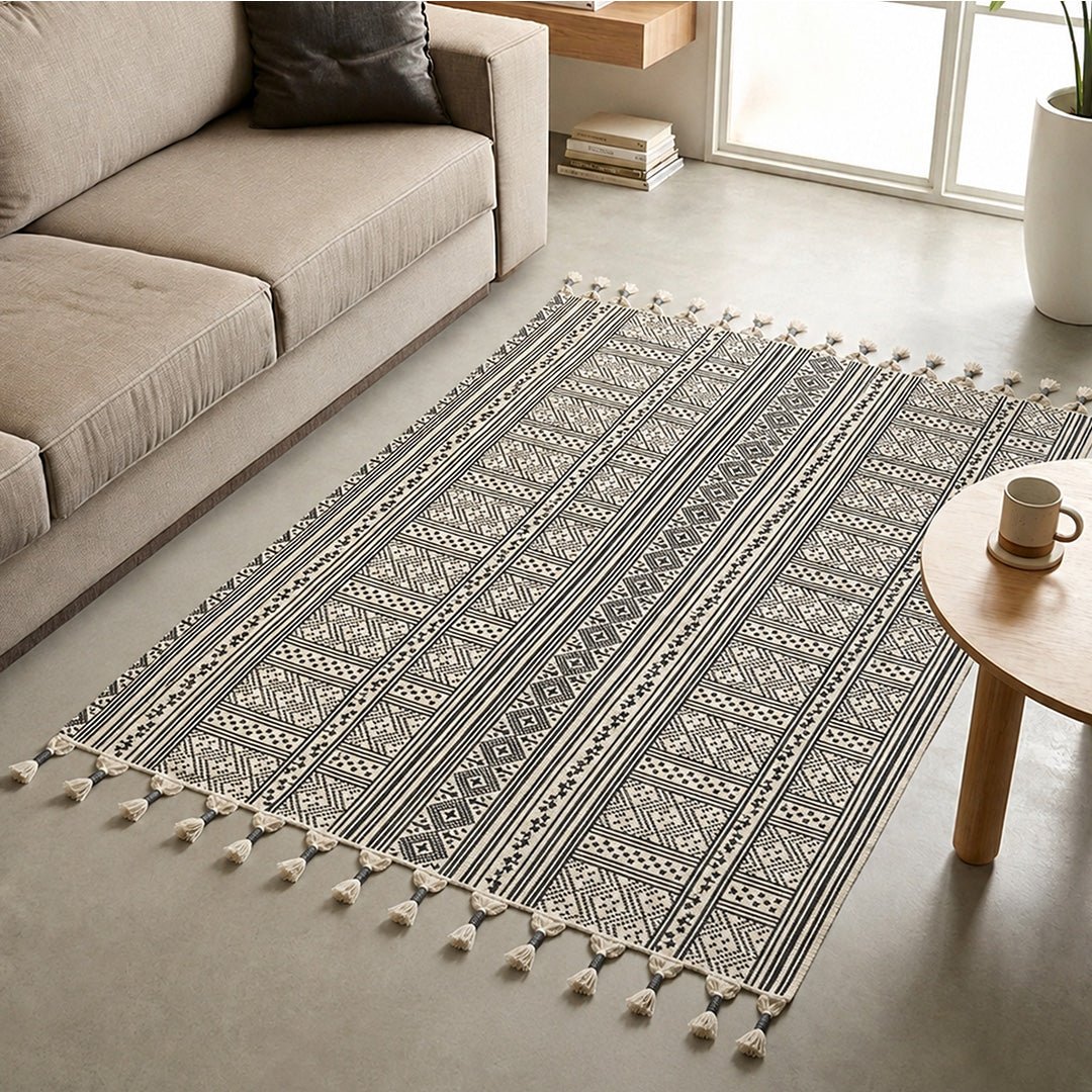 Cotton Floor Rug handprinted in Monochrome Colours for Living Room and Bedroom|Soft Washable Area Rug| 4 x 6 feet