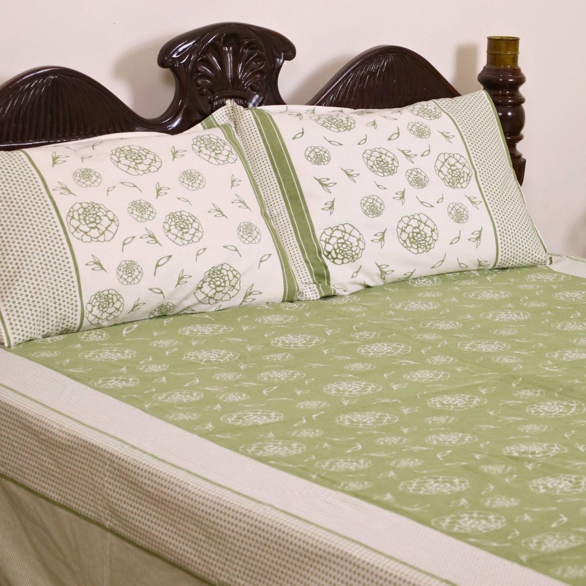 Fern Green & Off White Pure Cotton Bedsheet | Queen and King Size | Handprinted