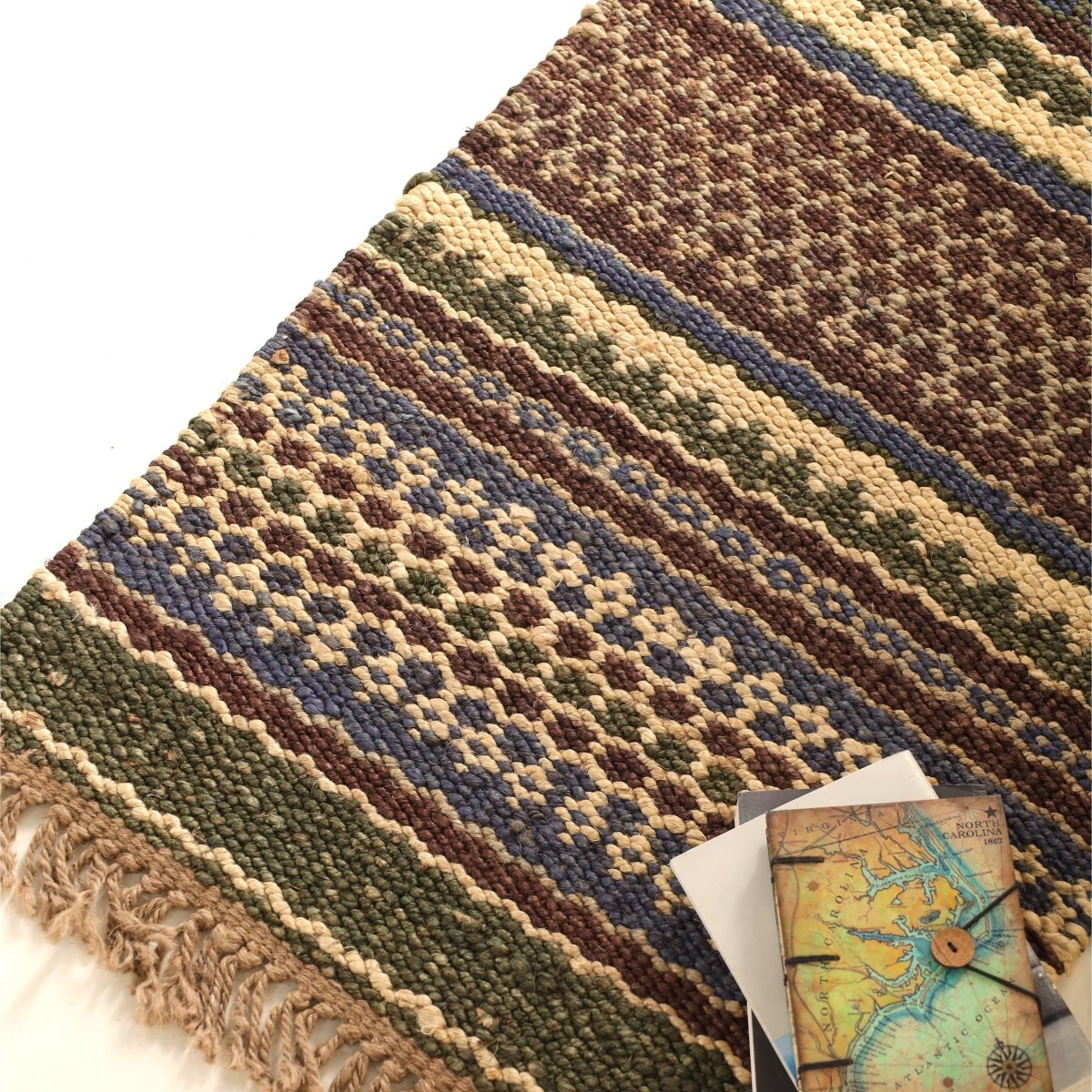 Green Sustainable Floor Rug In 2 x 3 ft Geometric Pattern Handcrafted In India