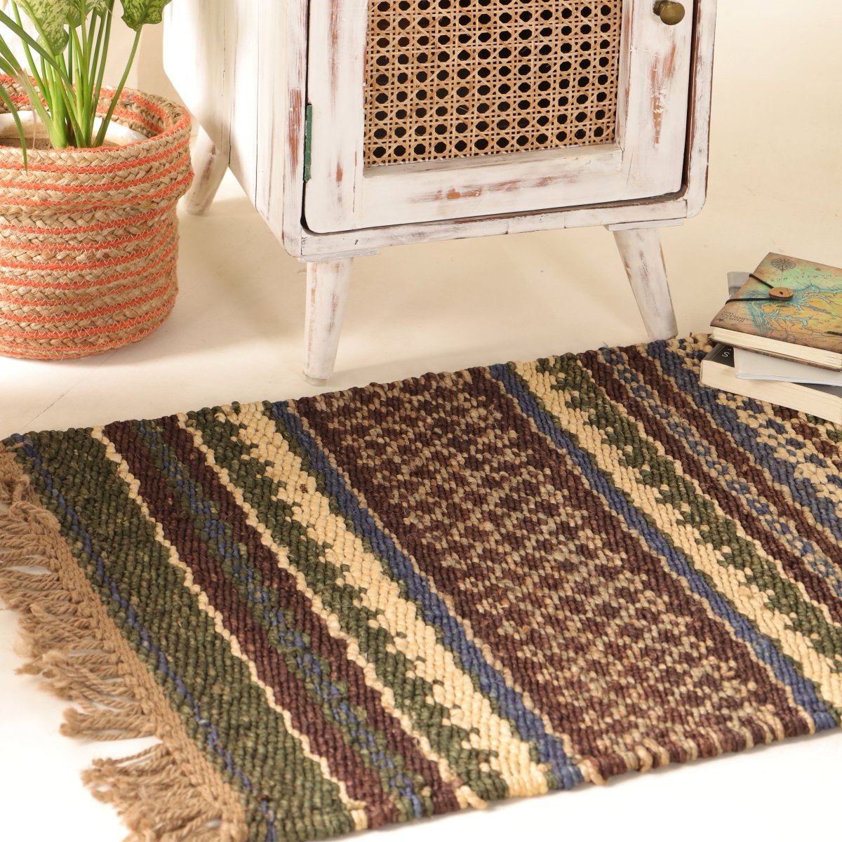 Green Sustainable Floor Rug In 2 x 3 ft Geometric Pattern Handcrafted In India