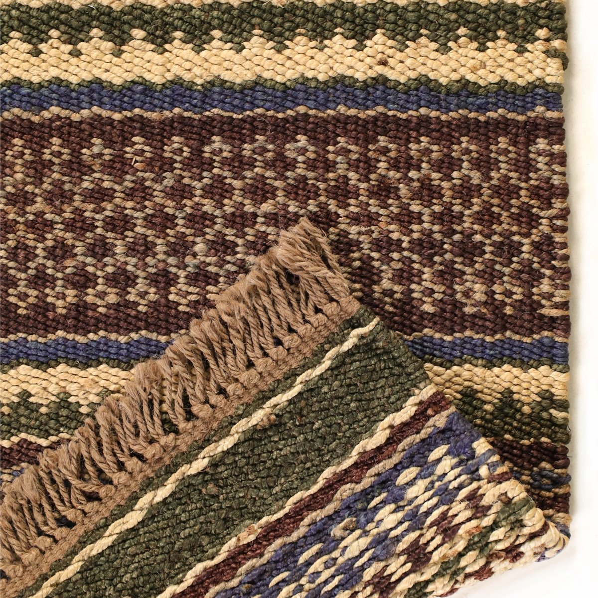Green Sustainable Floor Rug In 2 x 3 ft Geometric Pattern Handcrafted In India