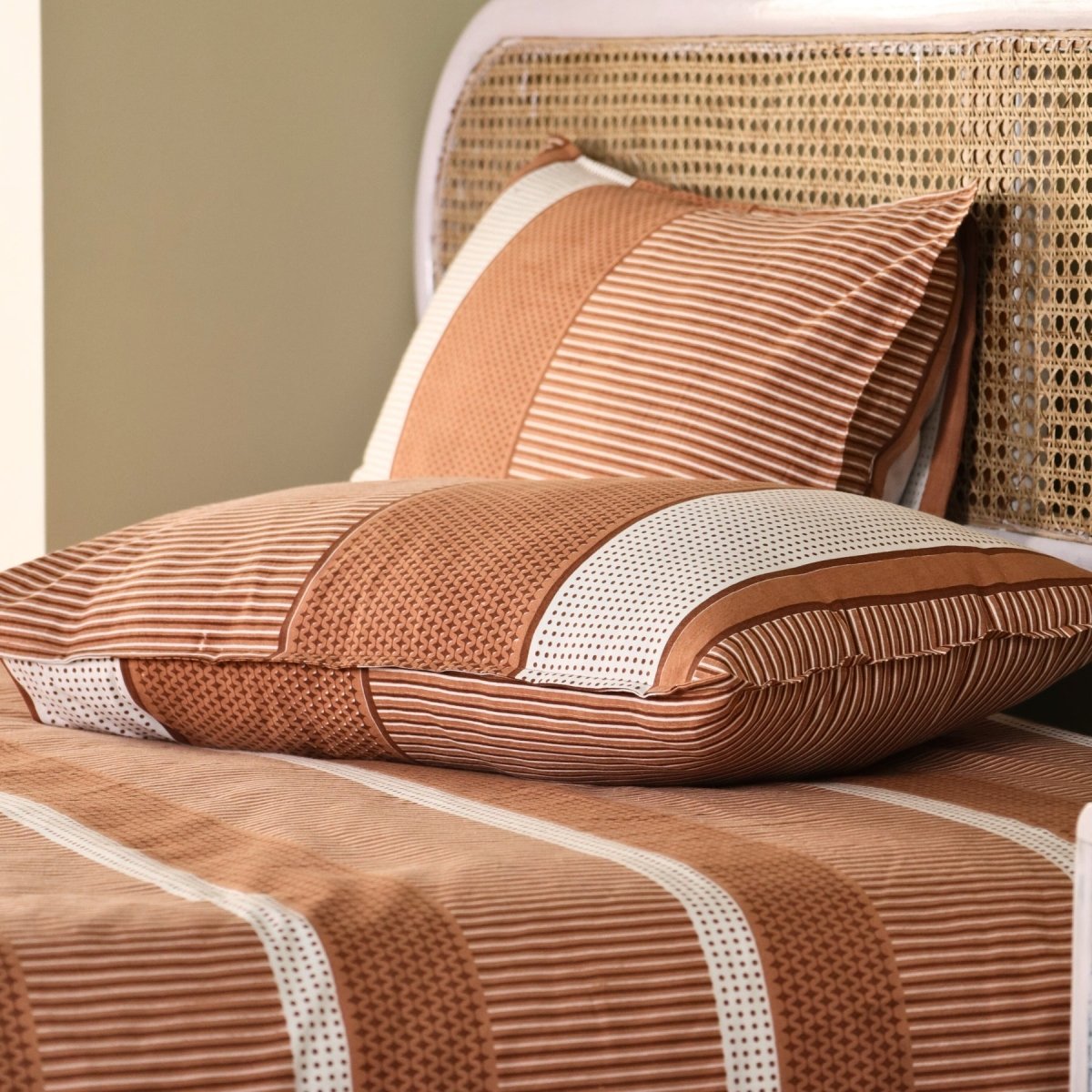 Rust and Off white Pure Cotton Bedsheet | Queen and King Size | Handprinted
