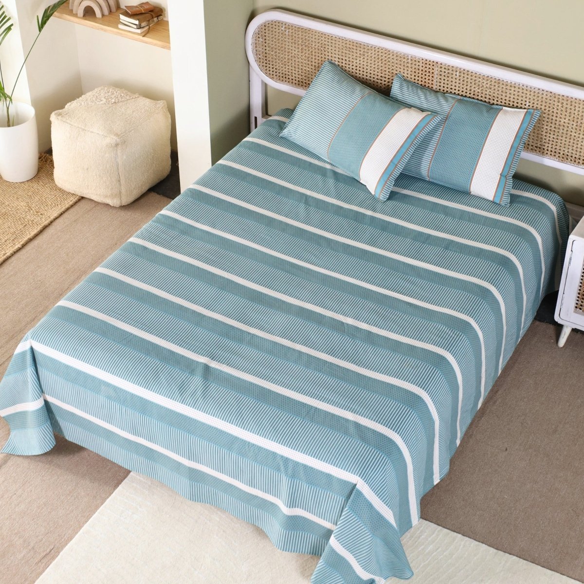 Teal and Off White Pure Cotton Bedsheet | Queen and King Size | Handprinted