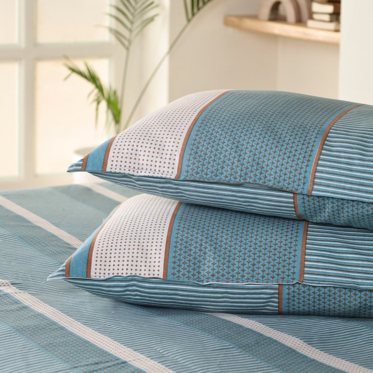 Teal and Off White Pure Cotton Bedsheet | Queen and King Size | Handprinted