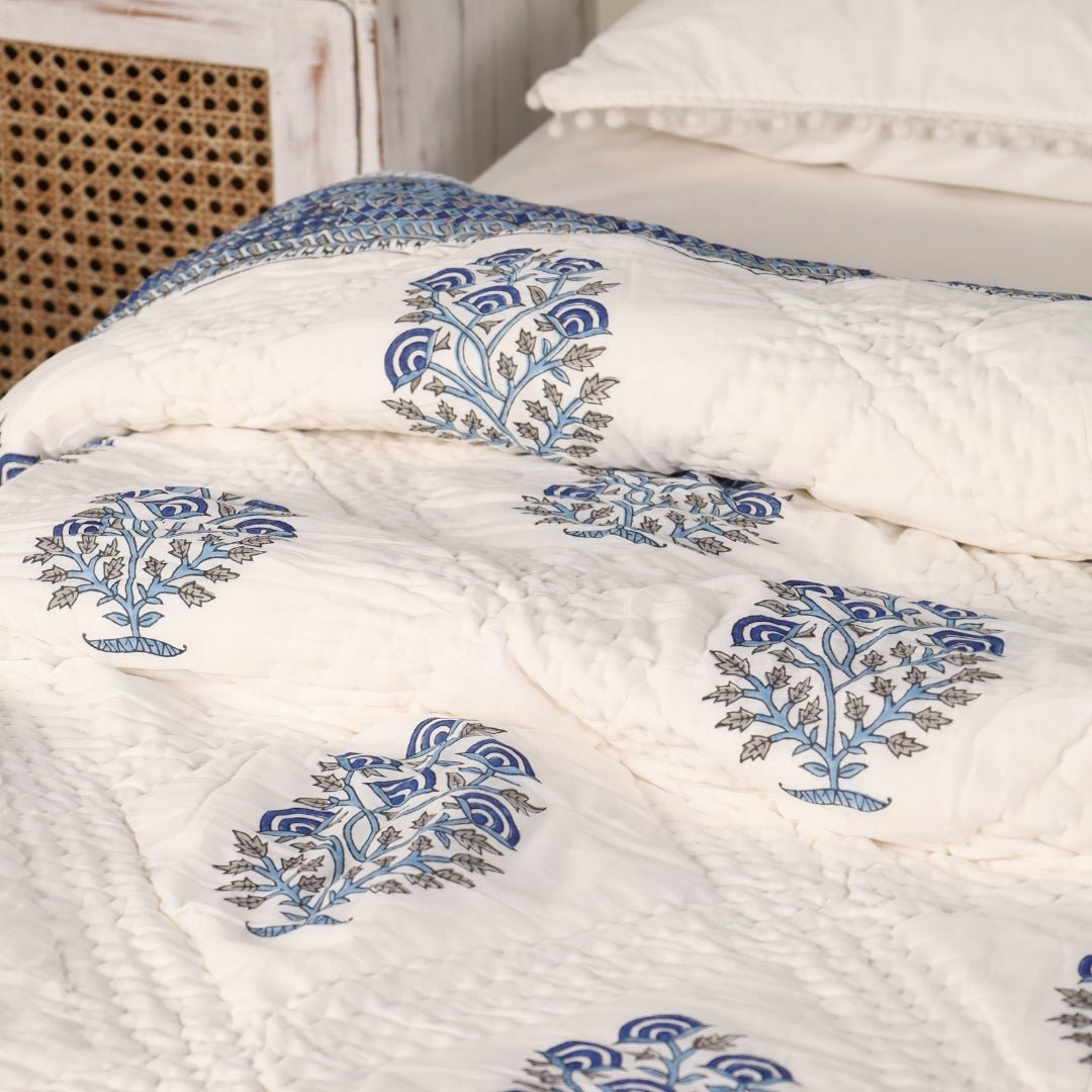 AC Comforter for Single Bed in 100% Cotton Mulmul Handprinted in Blue and White| Lightweight Soft and Breathable AC Blanket