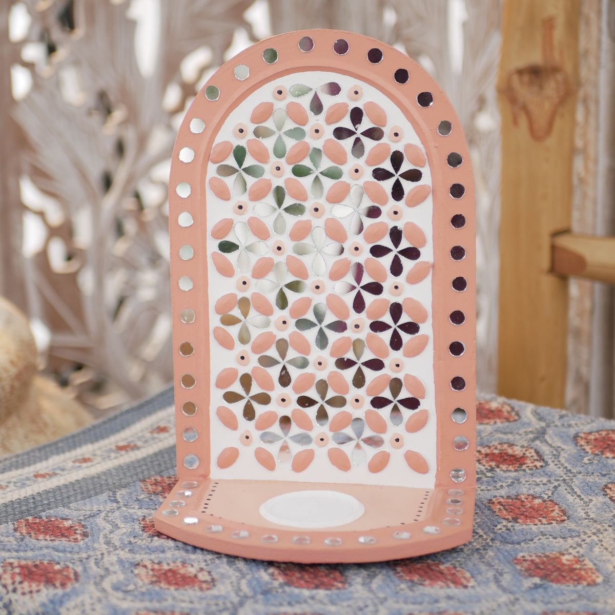 Dusty pink handcrafted Lippan tealight holder made with mud and mirror work.