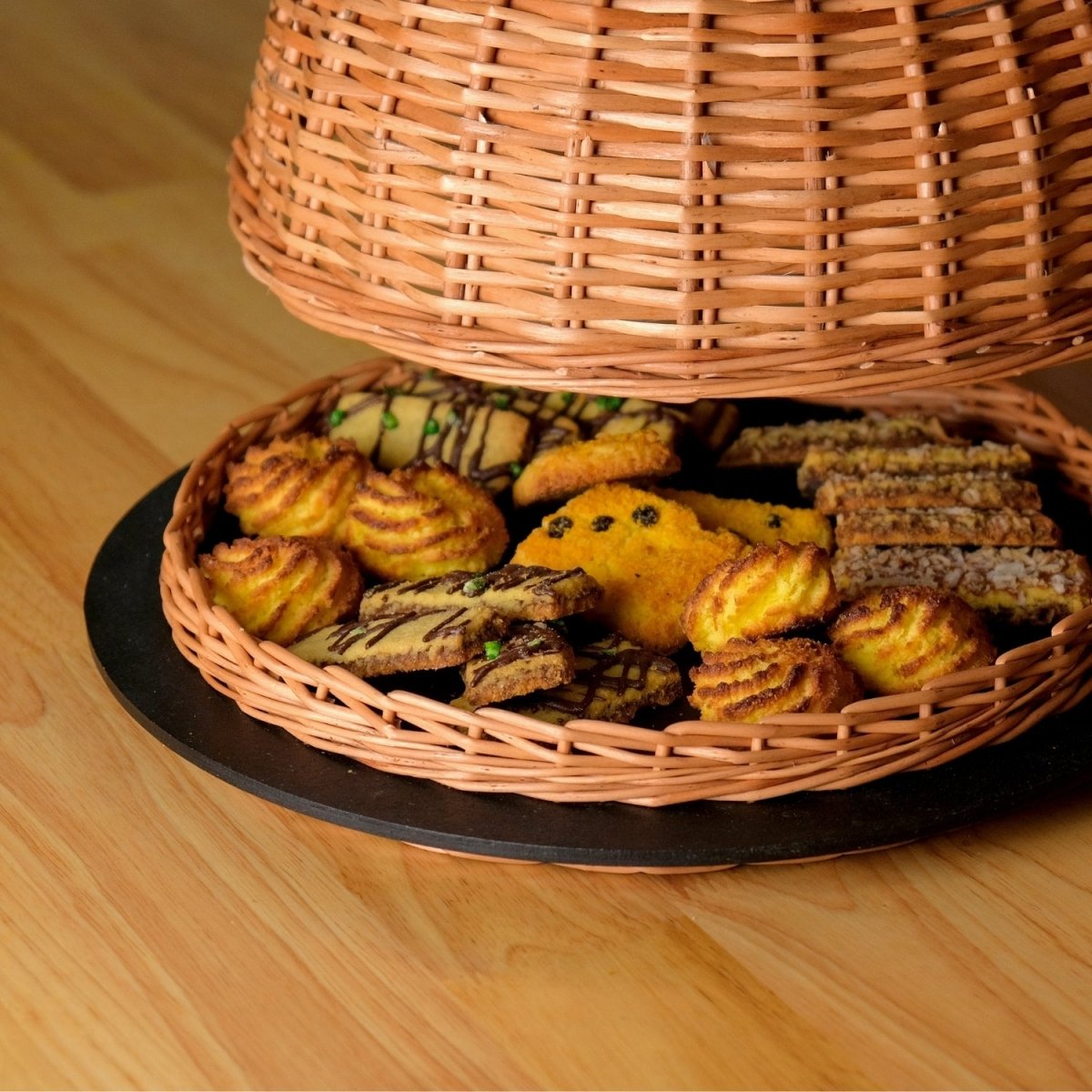 Wicker & Wood Serving Platter With Lid | Natural Black and Brown | Handcrafted in Kashmir