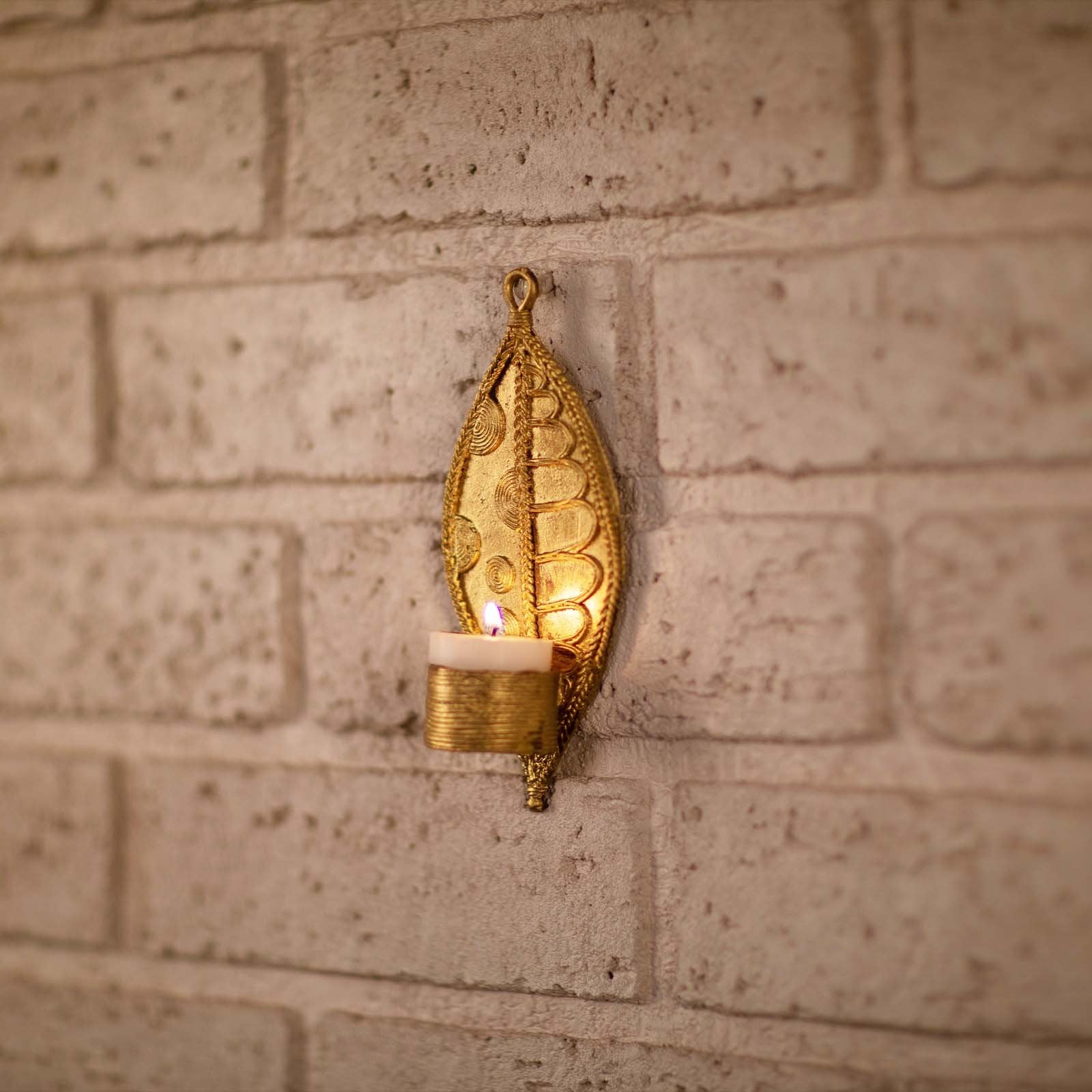 Dhokra Metal Handmade Leaf Tealight Holder (Set of 2)